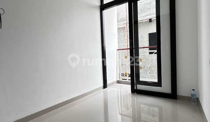 Townhouse House 1 and 2 Billion Jakarta Near Toll Road RSUD Bus Stop Etc. 2