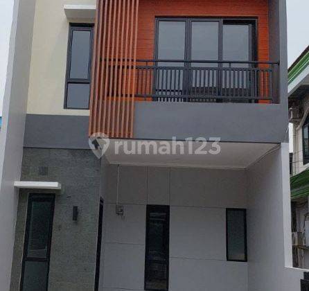 Rumah townhouse strategis pondok kelapa dekat tol mall stasiun  1