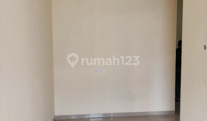 Strategic Cash House Shm Bintara Bekasi City Near Toll Station 2