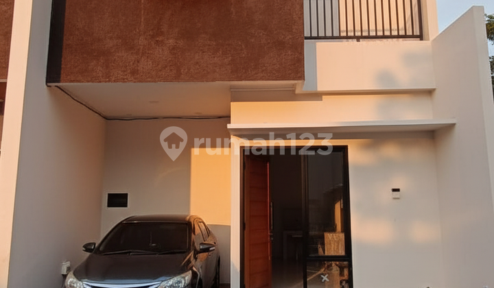 Rumah Strategis Jakarta Timur Dekat Bandara Stasiun Tol Plaza Rumah Strategis Jakarta Timur Dekat Bandara Stasiun Tol Plaza