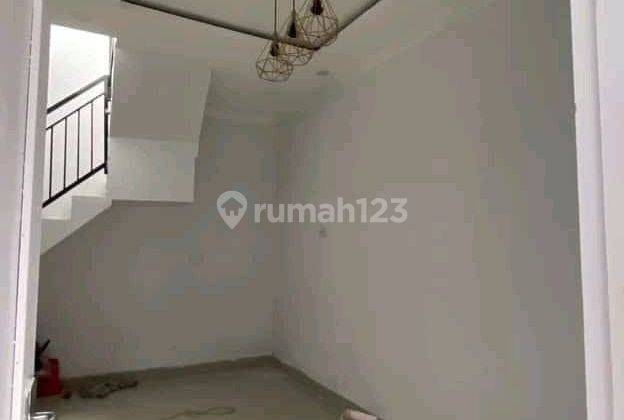 Rumah Cash Bertahap 340 Juta Jakarta Selatan Dekat Stasiun 2