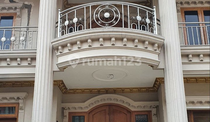 Modern Luxury House Ciracas East Jakarta Near Highway School Etc.