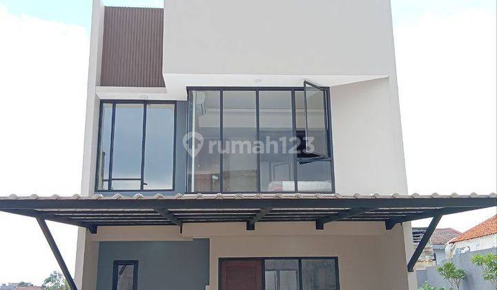 Rumah Townhouse Dekat Tol Stasiun Pasar Cipayung Jakarta Timur 1