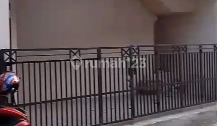 Rumah Strategis Pondok Kelapa Jakarta Timur Dekat Tol Stasiun Rumah Strategis Pondok Kelapa Jakarta Timur Dekat Tol Stasiun