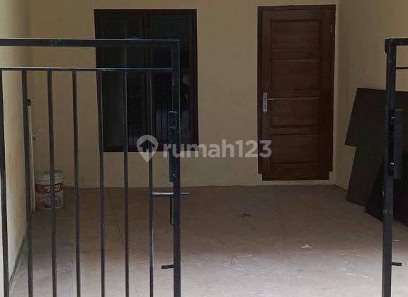 Rumah Strategis Pondok Kelapa Jakarta Timur Dekat Tol  2