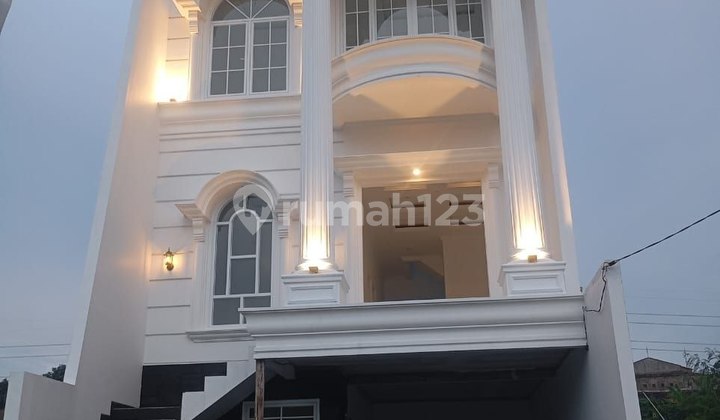Tanah Kavling Jakarta Selatan Fasilitas Dekat Stasiun Tol Kampus Ui