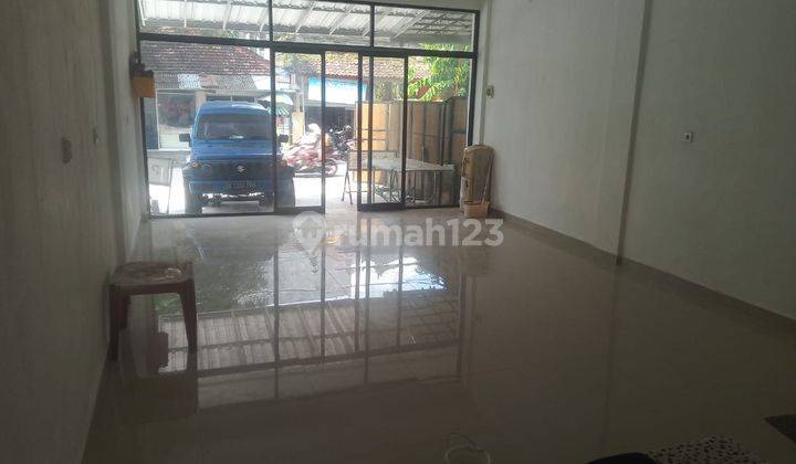 3-storey shophouse for sale in the roadside shopping area 2