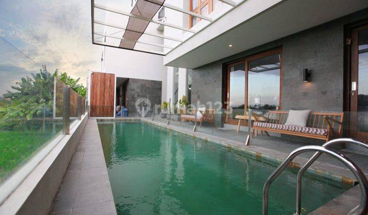 For Sale Modern Style Villa With Rice Fields View In Seminyak 1