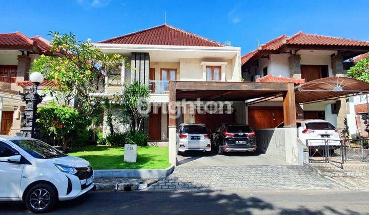 RUMAH MEWAH DI PERUMAHAN TERAS AYUNG GATOT SUBROTO TIMUR DENPASAR 1