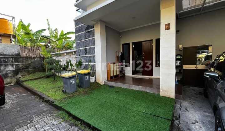Fully Furnished 3BR House in Strategic Location, Panjer, Denpasar 2