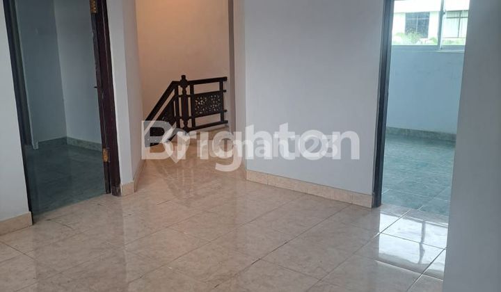 RUMAH NYAMAN  2 LANTAI DAN 4 KT DI CANGGU 2