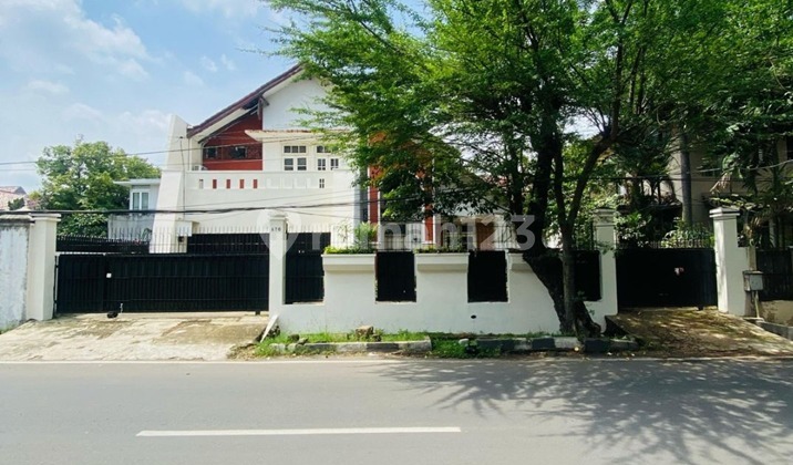 Rumah Sewa Pejaten Cocok Untuk Kantor Atau Usaha 2