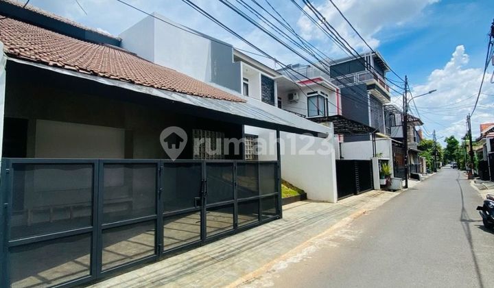 Rumah Baru Di Pejaten Siap Huni Bisa Untuk Kantor