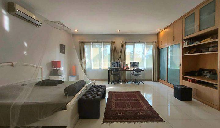 Dijual Town House di Jl. Kebun Anggrek 1