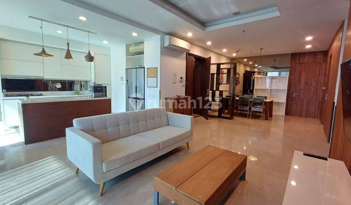 For Rent Apartemen Residence 8 private lift 2BR Renovated  1