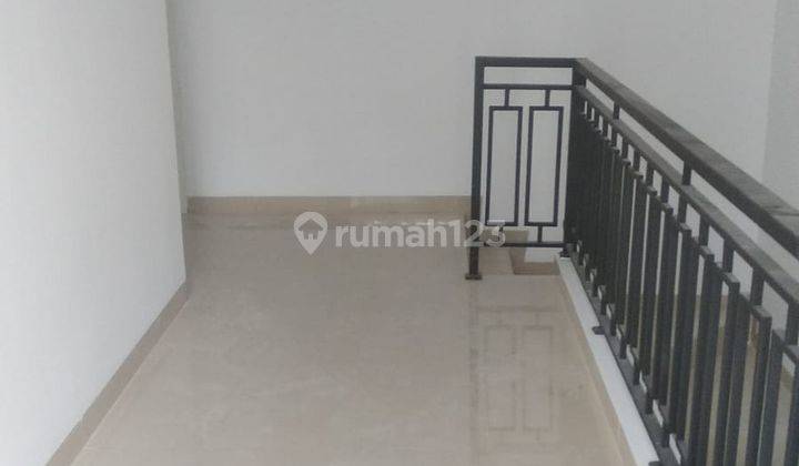 Rumah Di Muara Karang Jakarta Utara, Ukuran 4.5x15m, 3.5 Lt, Shm 2