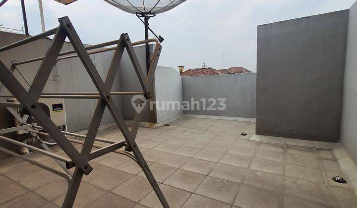 Rumah di Grisenda, Jakarta Utara Luas 5x15 3,5 Lantai Furnished 2