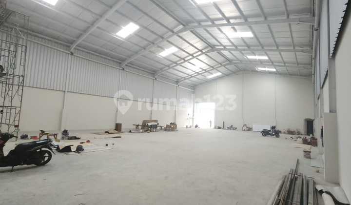 Warehouse in Cipondoh Brand New, Area 800m², 1000 L Tank Warehouse in Cipondoh Brand New, Area 800m², 1000 L Tank