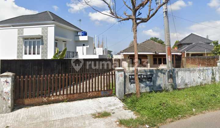 Villa House - Ratu Mansion - Cipanas Puncak - West Java Freehold Certificate