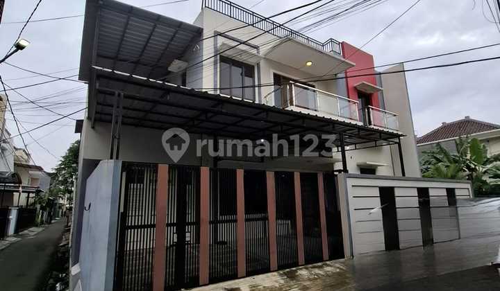 Dijual Rumah Duri Kepa Renovasi bisa 3 Mobil Dijual Rumah Duri Kepa Renovasi bisa 3 Mobil