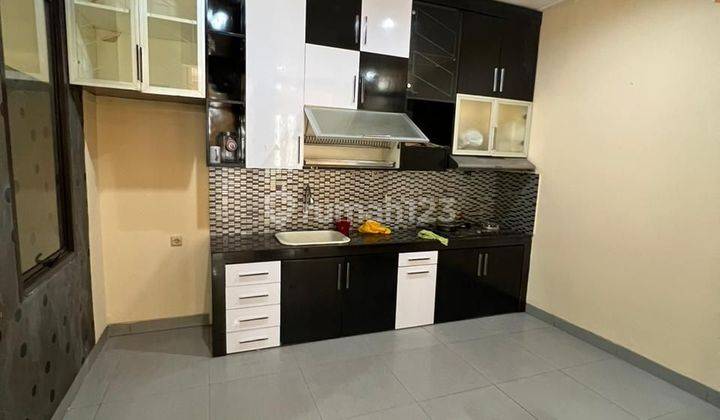Rumah  di sewakan 2.5 lantai siap huni sudah renov  di Casajardin residence 1