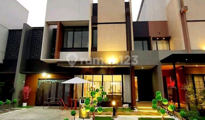 Dijual Rumah Konsep Villa di Suvarna Sutera Full Renov Full Furni