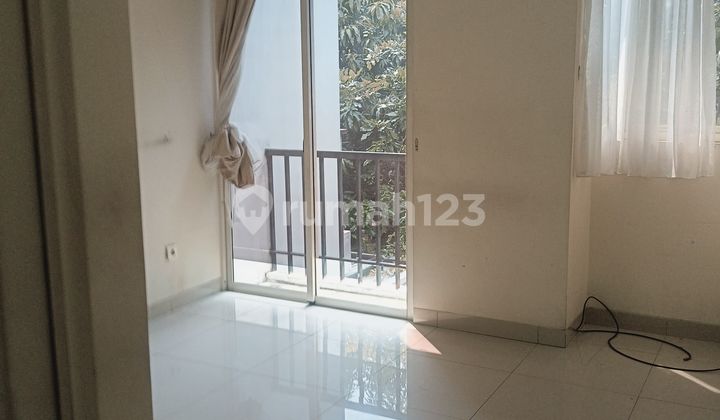 Dijual Rumah di Puri Mansion SHM Lt 190 2