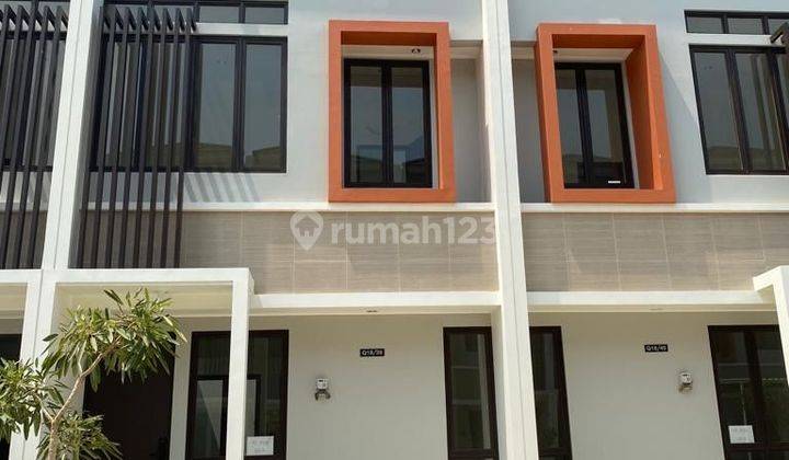 Rumah Dijual Di Casajardin 3 Lantai Baru 1