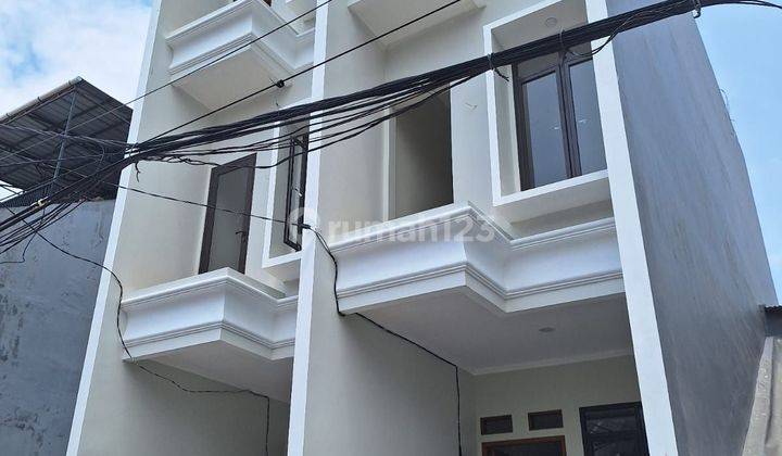 Dijual Rumah Baru Di Taman Cosmos Lebar Jalan 3 Mobil 3 Lantai 2