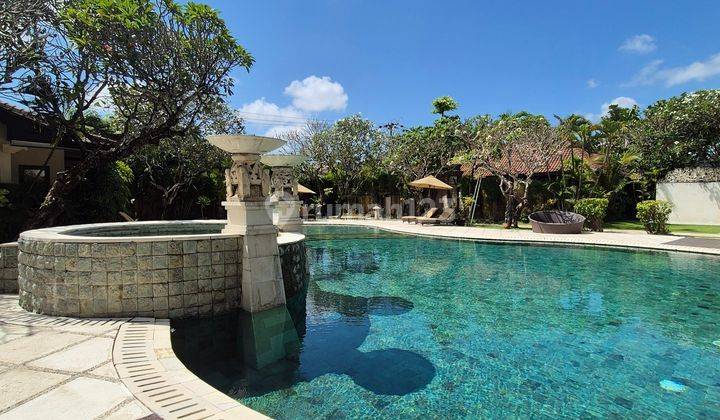 Land With Bonus Five Furnished Villas In Heart Of Seminyak 2