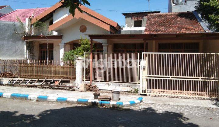 Rumah Lama Hitung Tanah di Perumahan Juanda Harapan Permai Sidoarjo  1