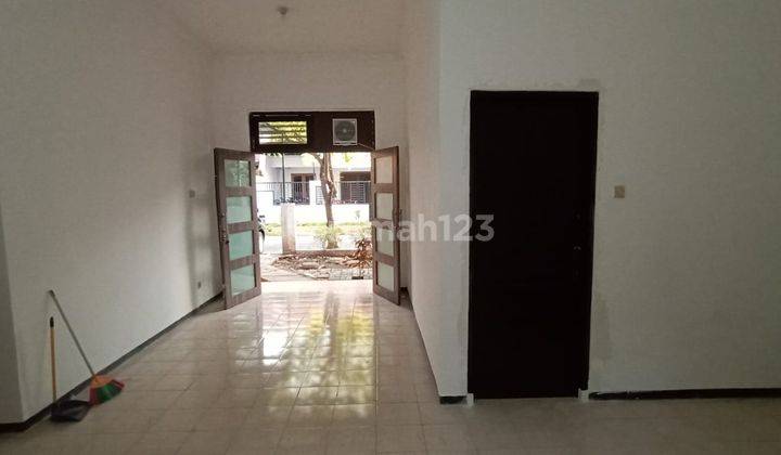 Disewakan Rumah Murah Siap Huni Lokasi Di Palm Spring Jambangan KT 2