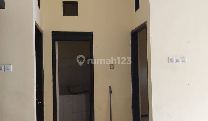 Disewakan Rumah Murah Siap Huni Lokasi Di Permata Safira Surabaya KT 2