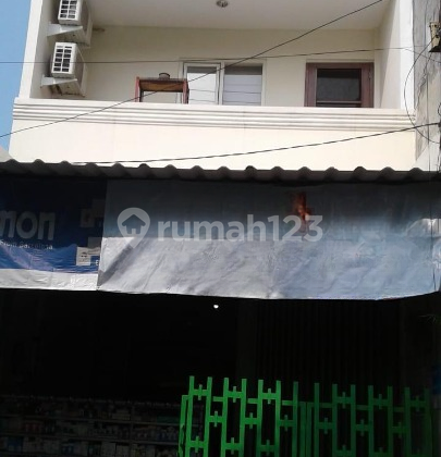 Dijual Cepat Rumah Cocok Untuk Usaha Lokasi Di Donowati Sukomanunggal KT 1