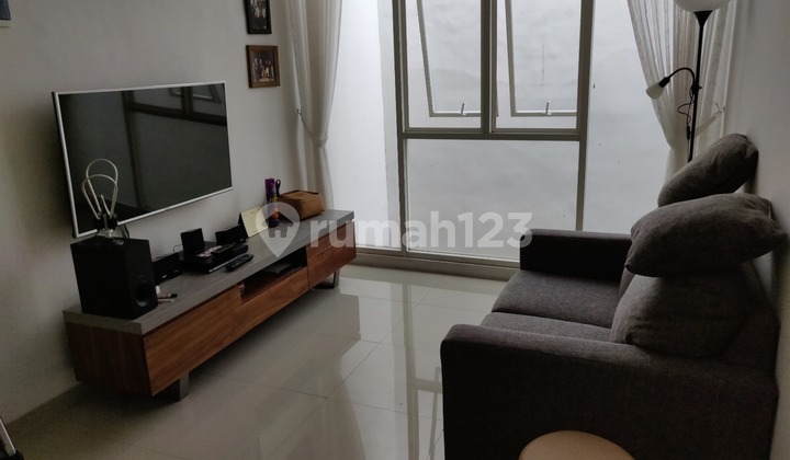 Rumah Modern Di PERUMAHAN ELITE THE GAYUNGSARI Surabaya 2