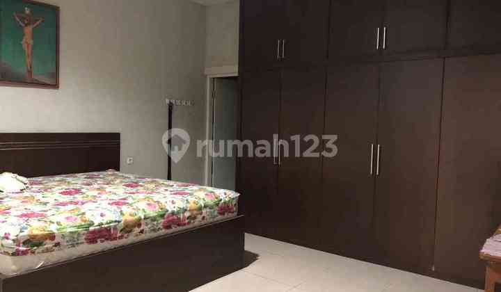 Strategic Minimalist House in West Gayungsari (Msy) 2