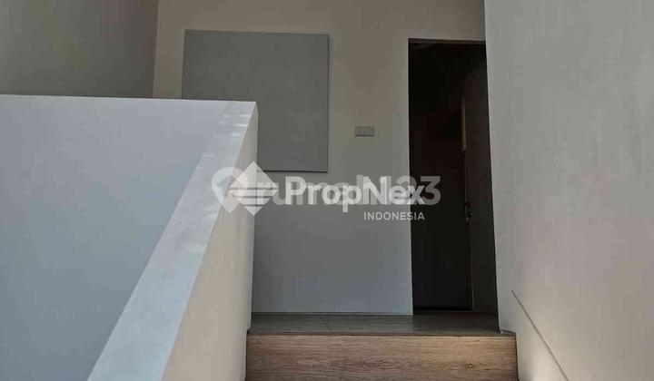 Rumah  Modern Taman Puspa Raya Citraland Surabaya Barat 2