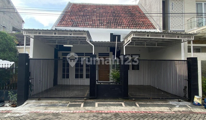 Rumah Minimalis Manyar Jaya Surabaya Timur