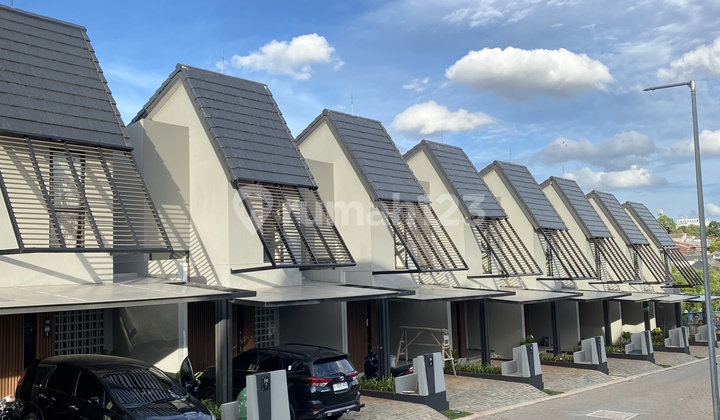 Rumah 2 Lantai Siap Huni 5Mnt ke St Rawabuntu dan Tol