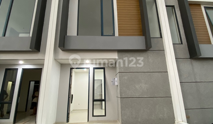 Rumah 2 Lantai Siap Huni 3Kt 2Km Dekat St Rawabuntu dan Tol