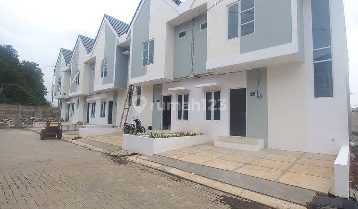 Rumah 2 Lantai Murah Siap Huni Lokasi Strategis Nyaman Dan Damai Shm 2