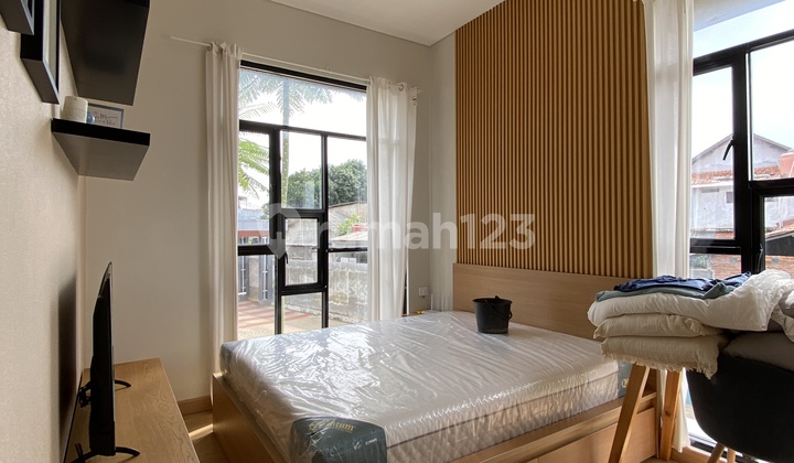 Rumah 2 Lantai Siap Huni 3+1Kt 3Km Dekat Pemkot Tangsel