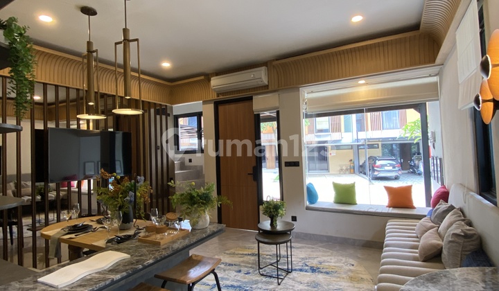 Rumah 3 Lantai Siap Huni Dekat St Rawabuntu dan Pintu Tol