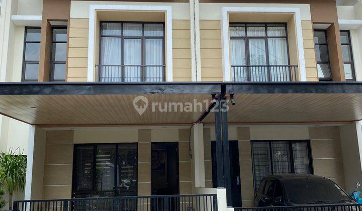 Rumah 2 Lantai Siap Huni Lokasi Strategis Nyaman Dan Damai  2