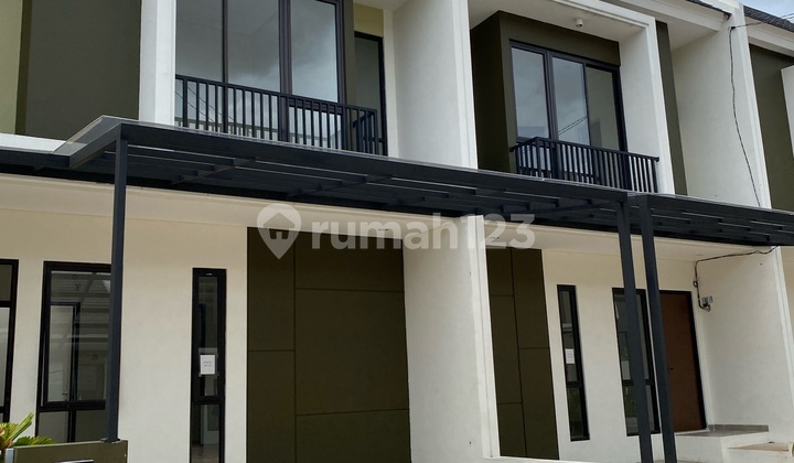 Rumah 2 Lantai Siap Huni 3Kt 3Km Dekat Living Word Alam Sutera
