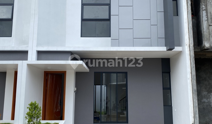 Rumah 2 Lantai Siap Huni 3Kt 3Km Dekat St Sudimara Rumah 2 Lantai Siap Huni 3Kt 3Km Dekat St Sudimara