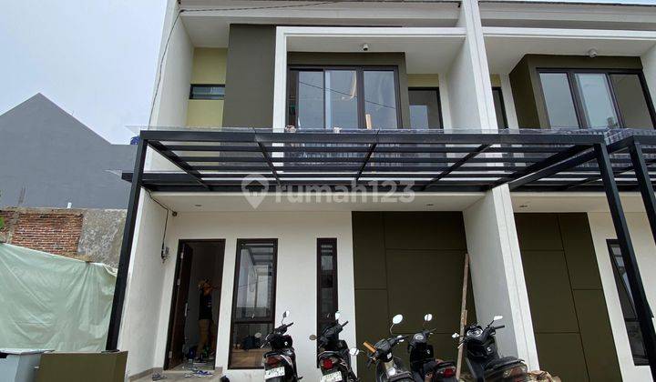 Rumah 2 Lantai Siap Huni Lokasi Dekat Pintu Tol  1