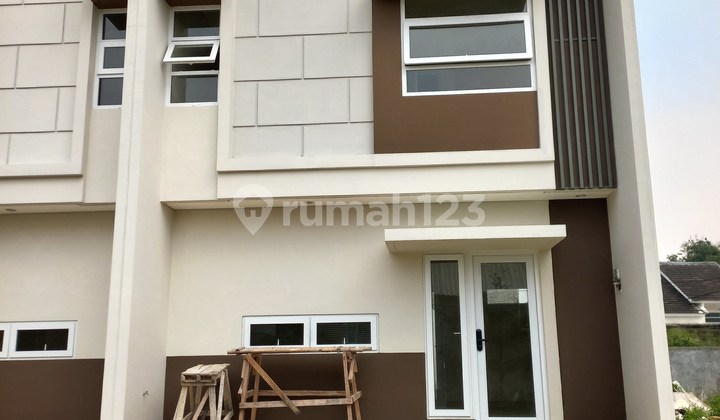 Rumah Murah 2 Lantai Siap Huni Dekat Stasiun Rawabuntu