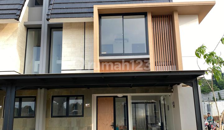 Rumah 2 Lantai Siap Huni Fasilitas Lengkap Akses Dekat Pintu Tol