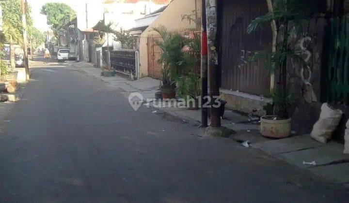 Di Jual Rumah 2 Lantai di Utan Kayu, Jakarta Timur 2